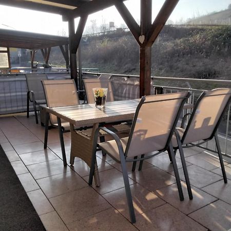 Die Ferienwohnung Lindenhof Zell an der Mosel Esterno foto
