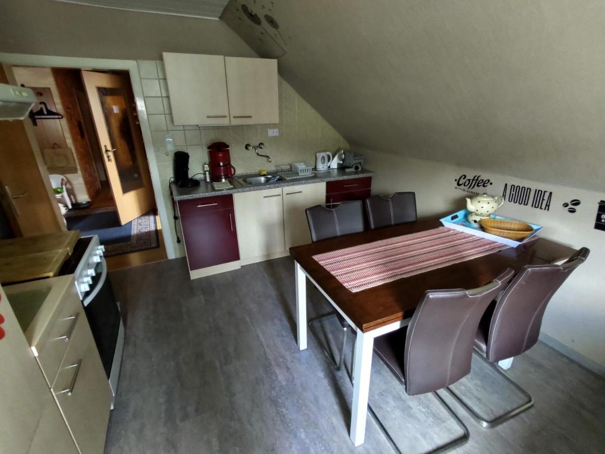 Die Ferienwohnung Lindenhof Zell an der Mosel Esterno foto