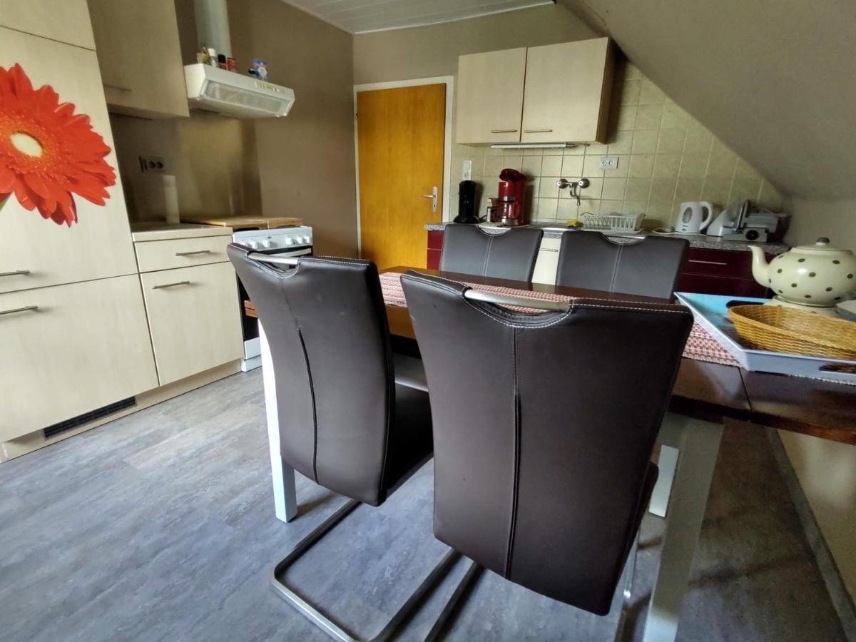 Die Ferienwohnung Lindenhof Zell an der Mosel Esterno foto